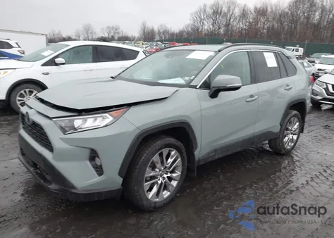 2021 Toyota Rav4 Xle Premium z USA, uszkodzony, nr VIN 2T3A1RFV4MW233843